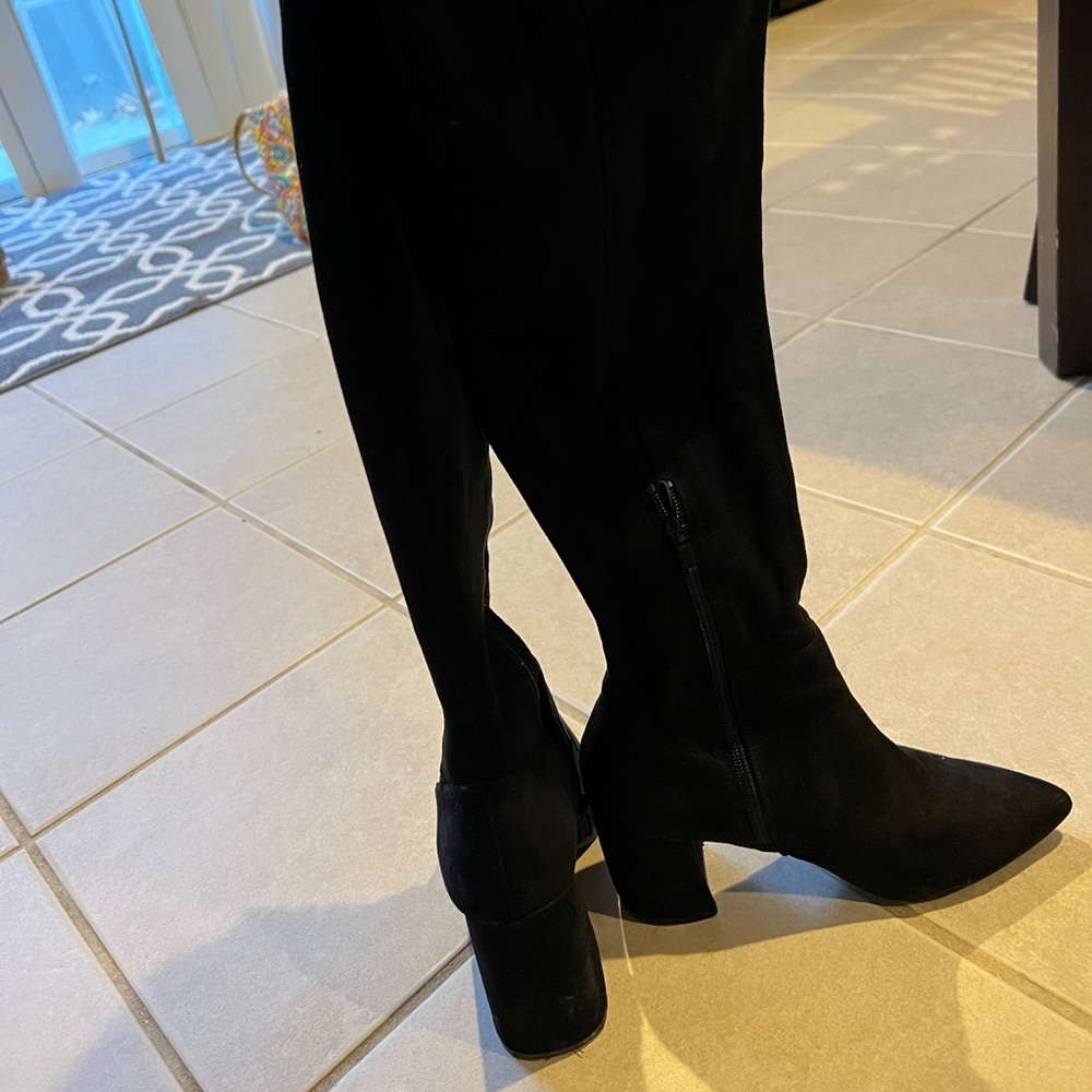 Black over the knee Steve Madden boots size 8. Only worn for one season